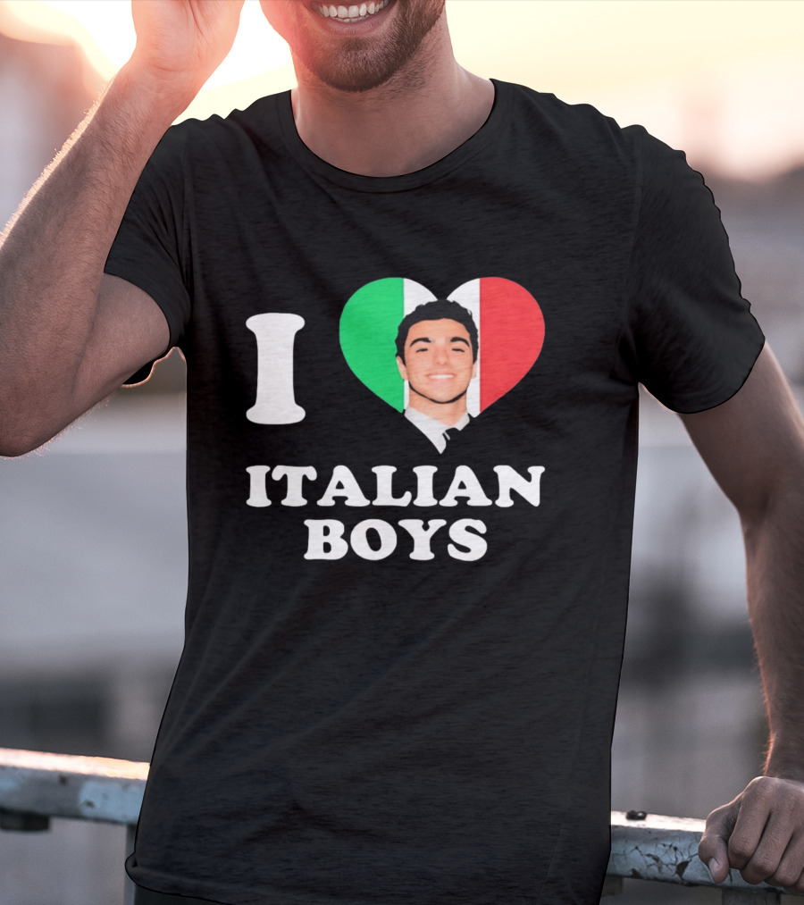 I Love Italian Boys Luigi Mangione Heart Flag T-Shirt