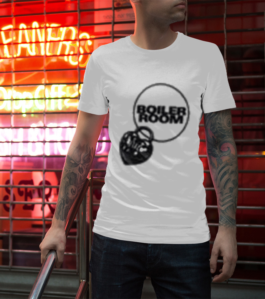 Paris Lovers Boiler Room Heart Lock T-Shirt