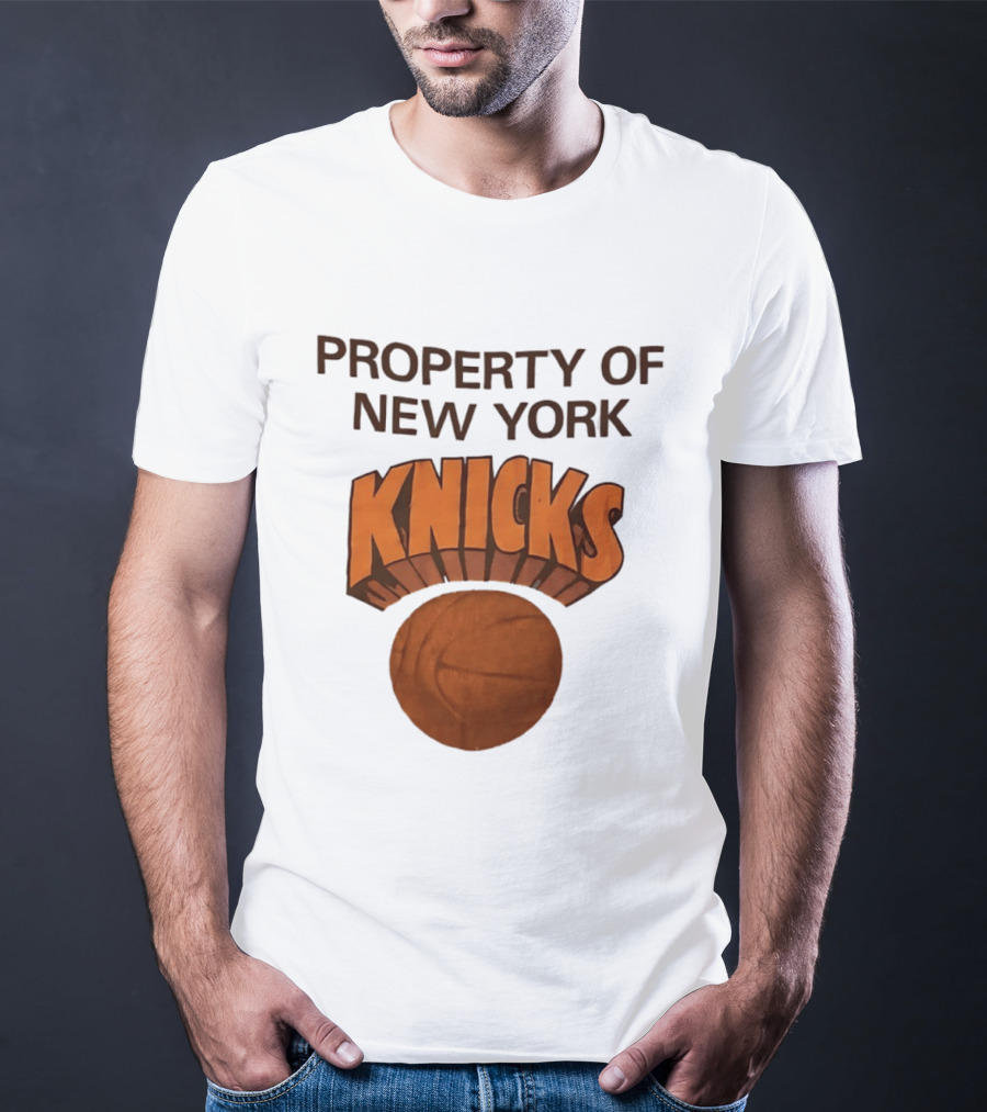 New York Knicks Basketball Property T-Shirt