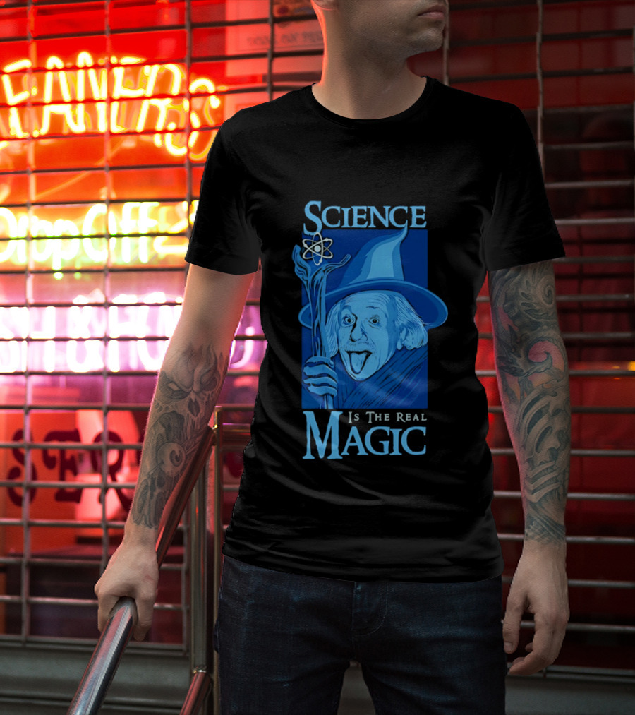 Science Is The Real Magic Einstein Wizard Motif T-Shirt