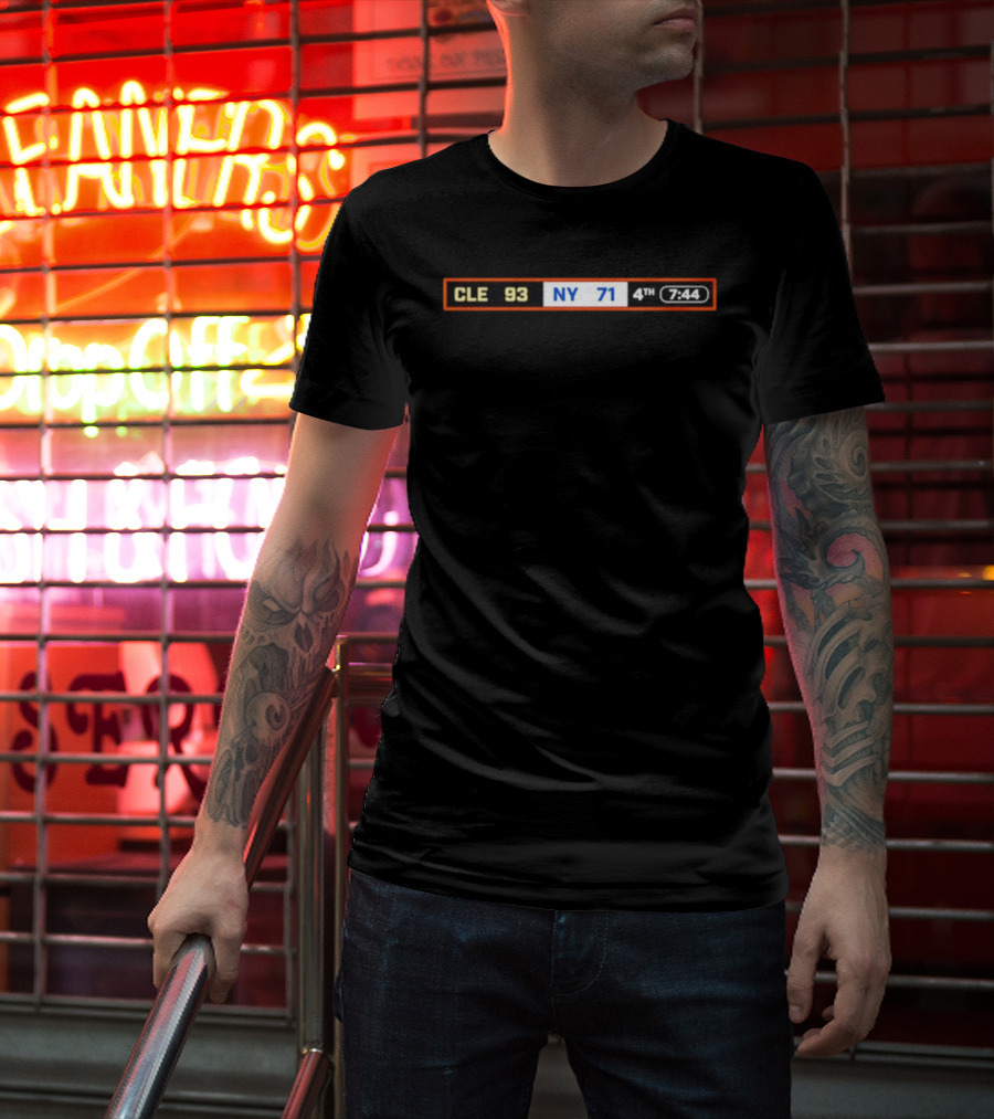 Cleveland Cavaliers CLE 93 NY Knicks 71 4th Quarter 7:44 Scoreboard T-Shirt
