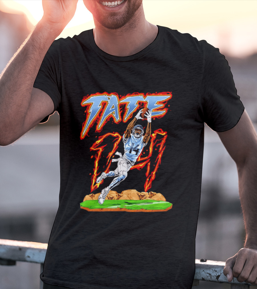 Tennessee Titans Carnell Tate Hand Drawn 17 Football T-Shirt
