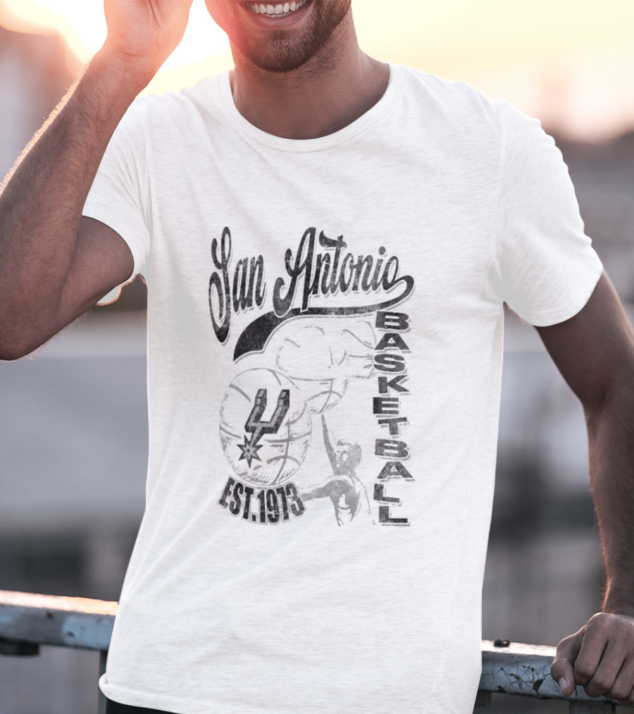 San Antonio Spurs Youth Outerstuff Snoopy Basketball Peanuts Collaboration T-Shirt