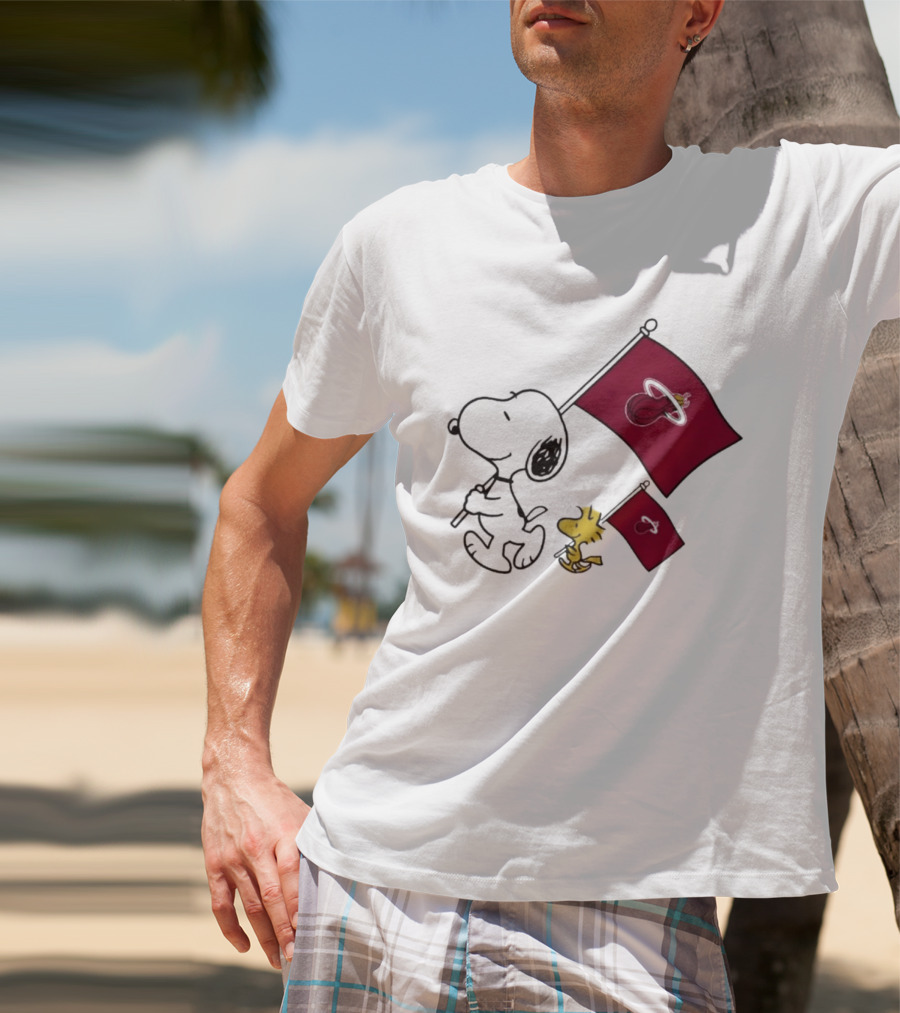 Miami Heat Snoopy Woodstock Miami Heat Flags T-Shirt