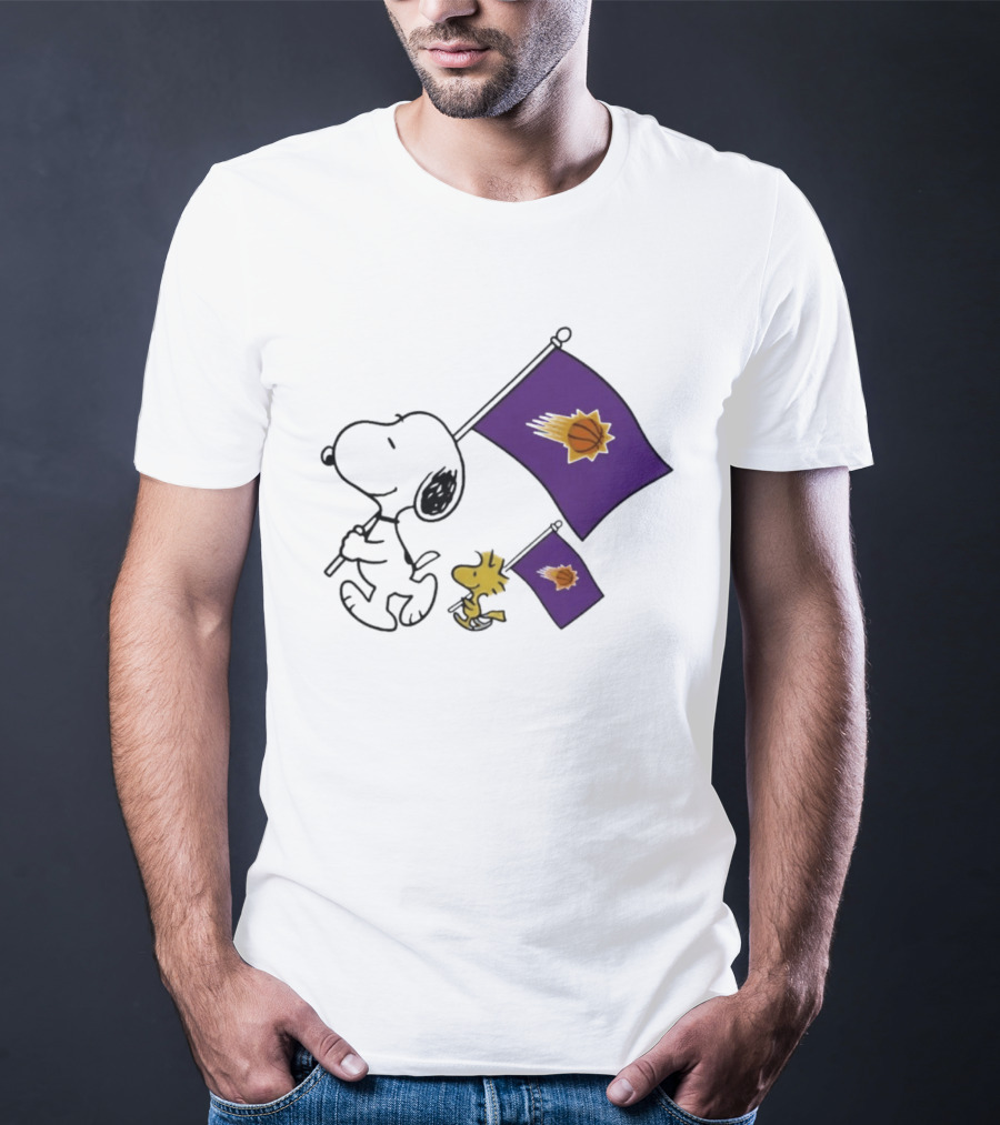 Phoenix Suns Snoopy Woodstock Holding Basketball Flag T-Shirt