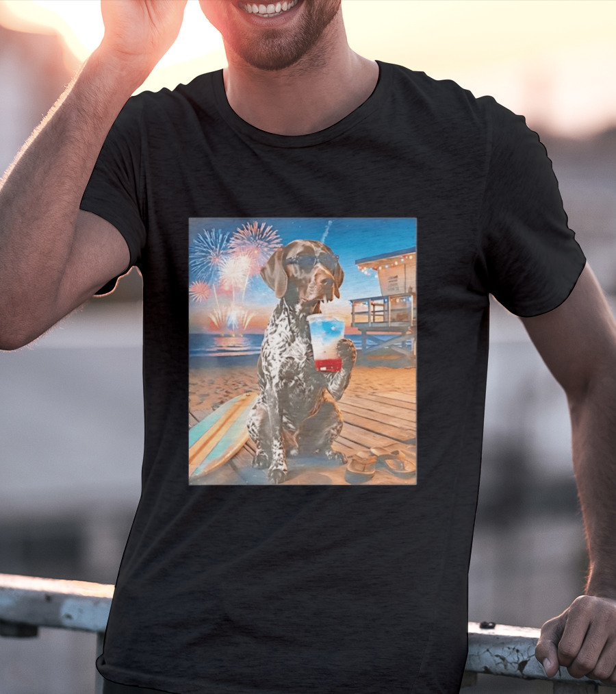 German Shorthaired Pointer Fourth Of July Fireworks Beach Party Surfboard Scene T-Shirt