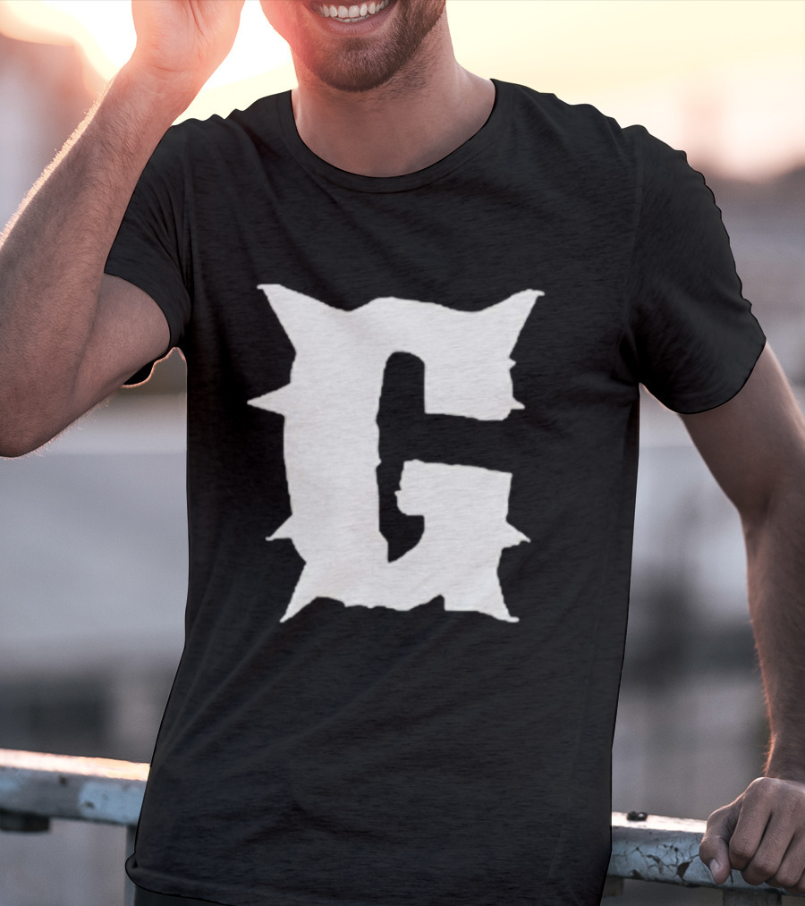 Glo Gang Spiked G Icon Graphic Streetwear Trend T-Shirt