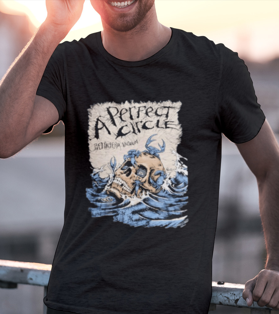 A Perfect Circle Skull Red Bacteria Vacuum Oceanic T-Shirt