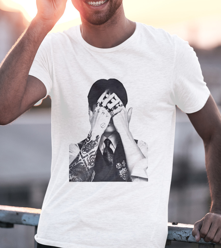 Jungkook BTS Tattoo Hands Rings Black And White Aesthetic T-Shirt