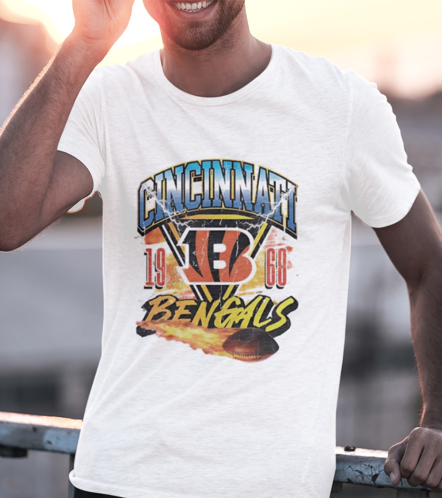 Cincinnati Bengals 1968 Flaming Football Vintage NFL T-Shirt