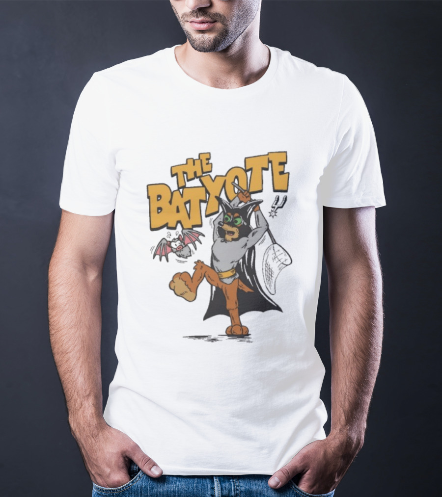 San Antonio Spurs The Batyote Character With Cape And Bat T-Shirt
