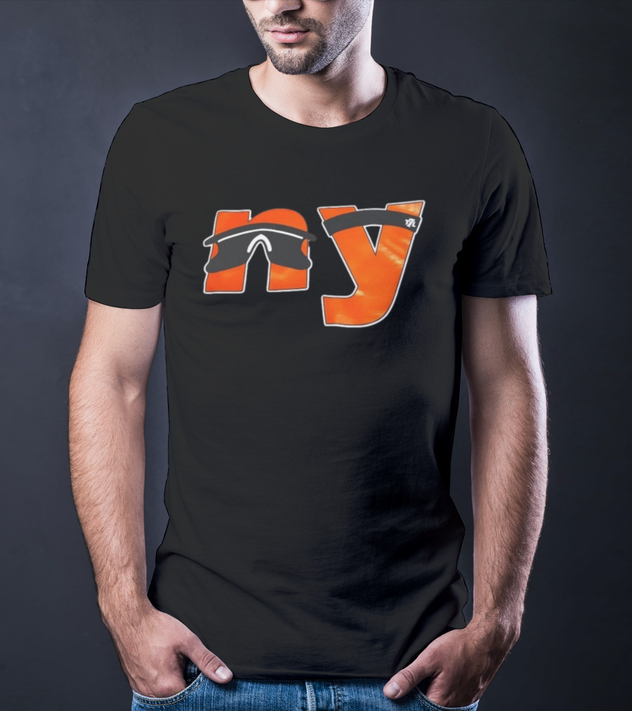 Carmelo Anthony New York Knicks NY Iconic Look T-Shirt