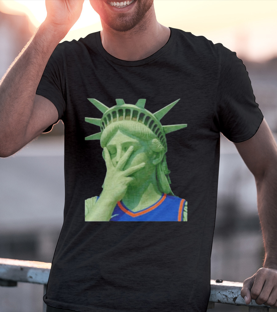 Liberty And Brunson For All Jalen Brunson 3 Points Pose Statue Of Liberty Knicks Jersey T-Shirt
