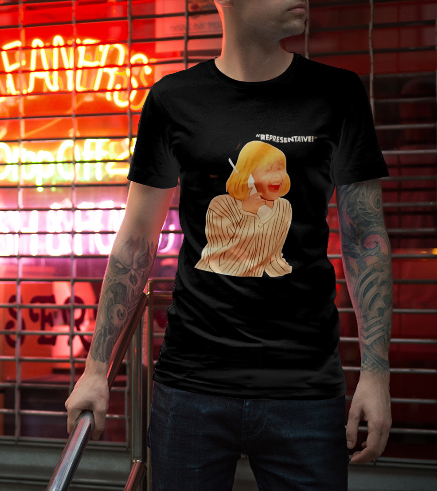 Casey Becker Scream Phone Scene Iconic Horror Movie T-Shirt