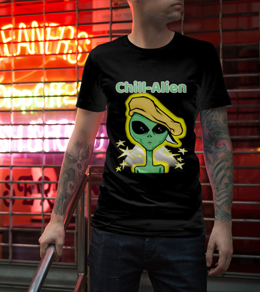 Chill Alien Beret Hat Stars Glow T-Shirt