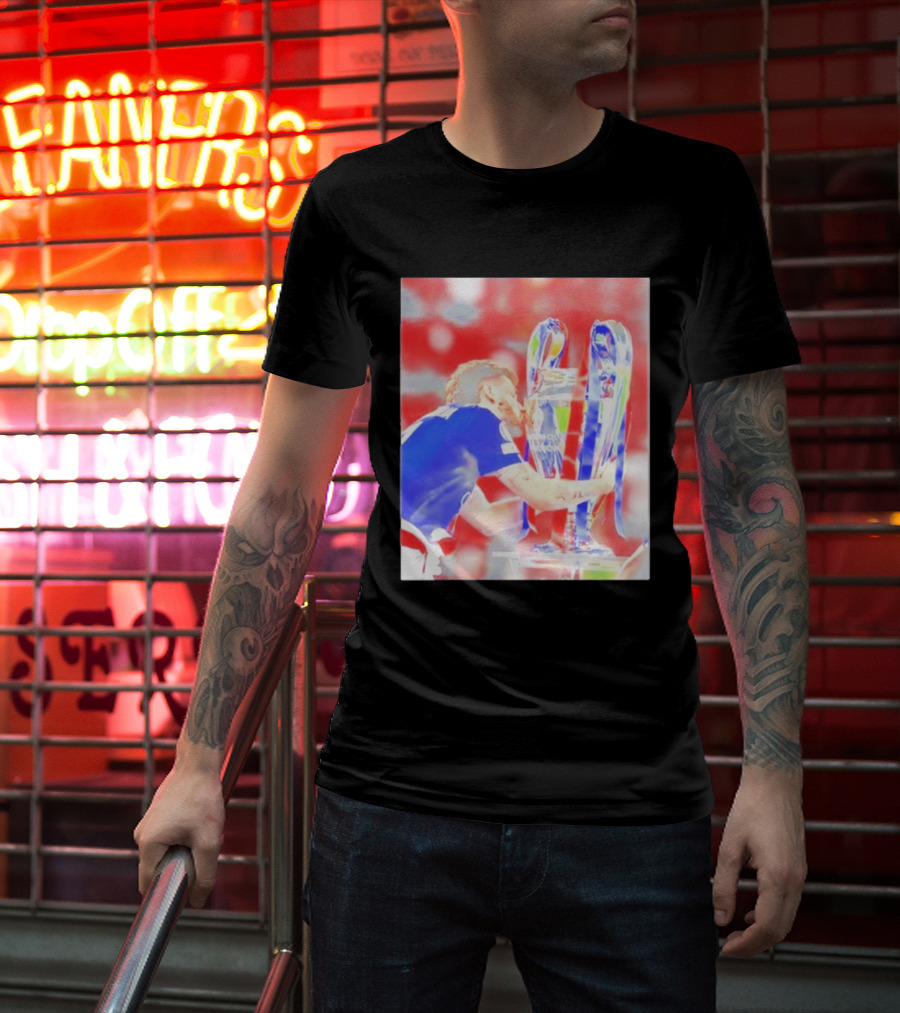 Khvicha Kvaratskhelia PSG UEFA Champions League Trophy Celebration T-Shirt