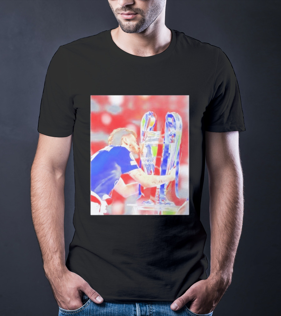 Khvicha Kvaratskhelia PSG UEFA Champions League Trophy Celebration T-Shirt