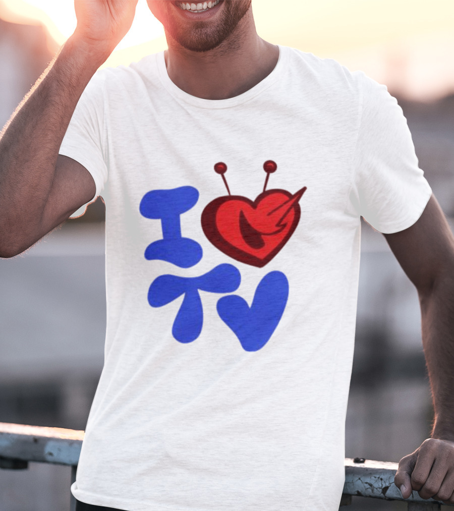 I Love TV Blue Red Heart Antenna T-Shirt