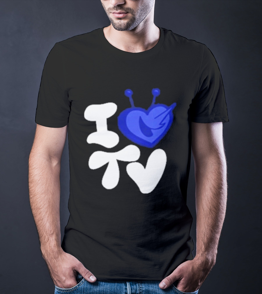 Paperboxmart I Love TV Blue Heart Antenna T-Shirt