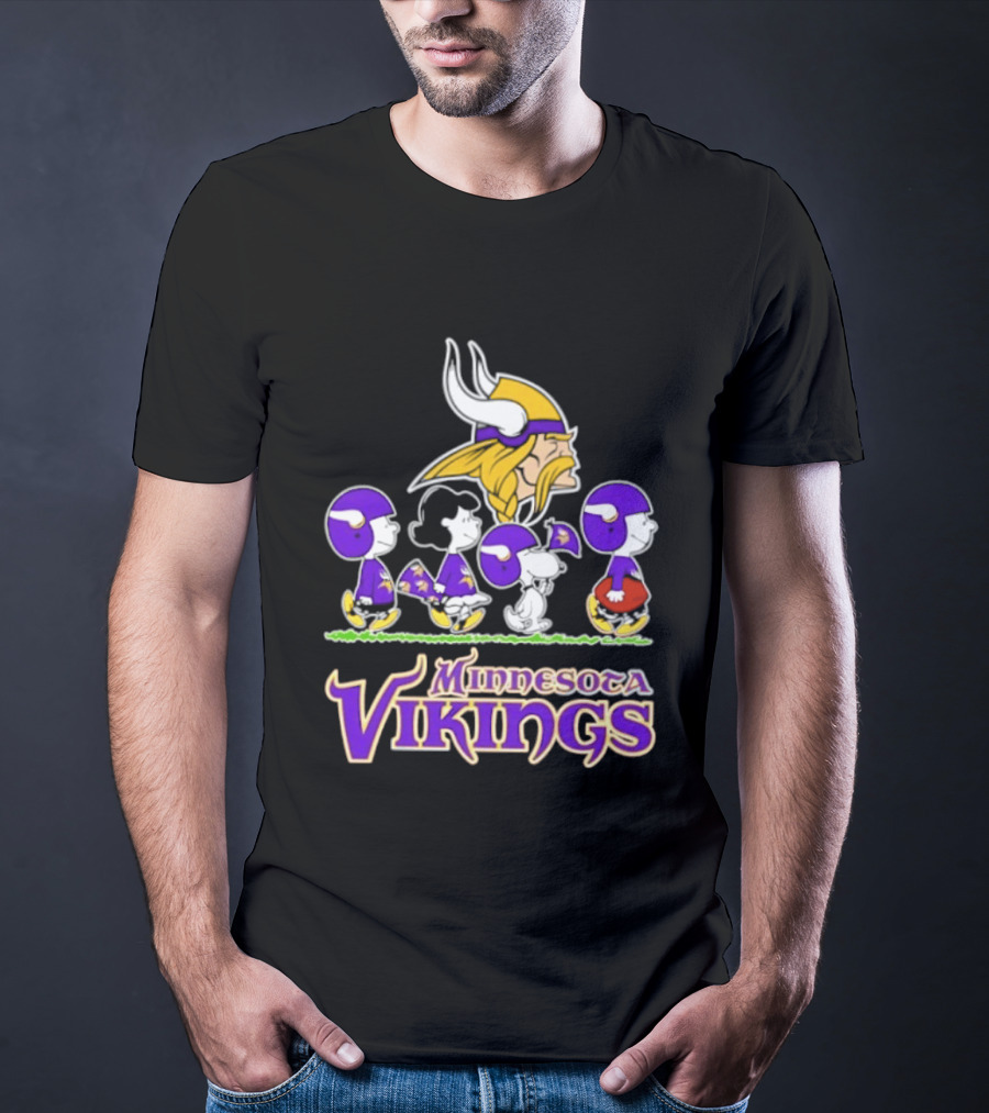 Peanuts Snoopy Minnesota Vikings Characters NFL Team Collaboration T-Shirt