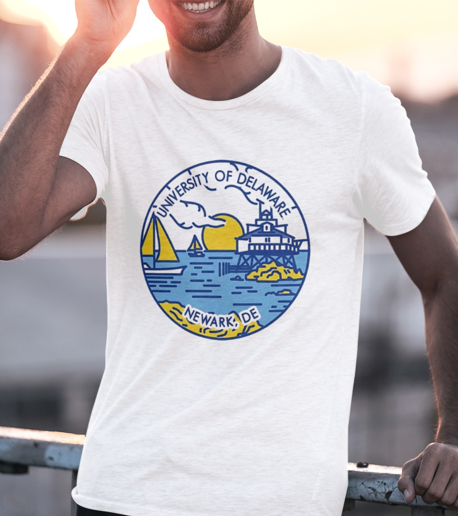 University Of Delaware Newark DE Scenic Coastal Sunset T-Shirt