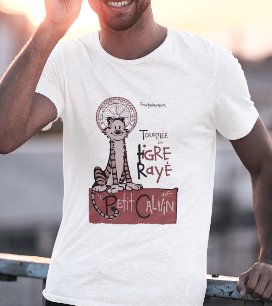 Tournée Du Tigre Raye Le Petit Calvin Avec Hobbes T-Shirt