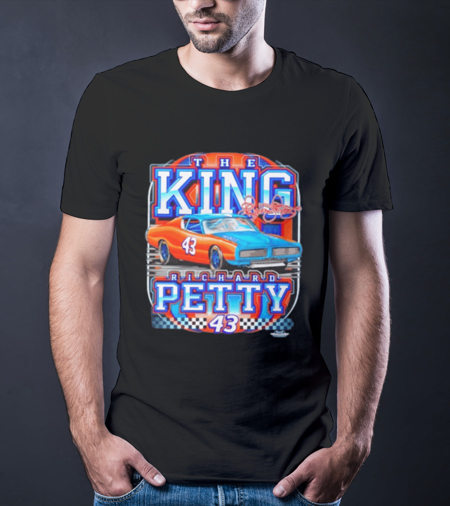 Richard Petty The King No 43 NASCAR Racing Car Checkered Flag T-Shirt