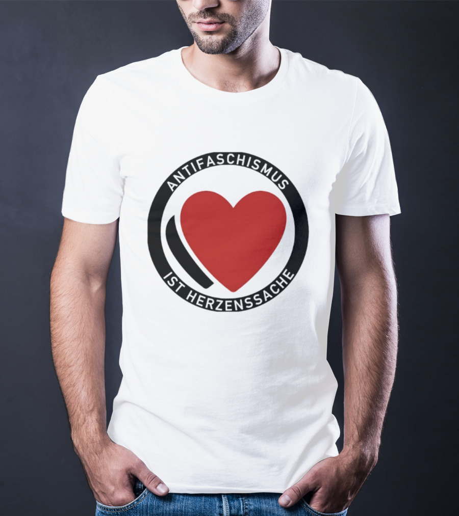 Antifaschismus Ist Herzenssache Symbol Rotes Herz Antifa T-Shirt