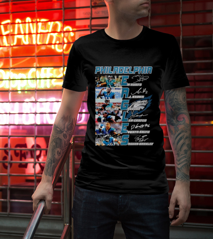 Philadelphia Eagles Jalen Hurts AJ Brown Dallas Goedert Jalen Carter DeVonta Smith Saquon Barkley Signatures Team T-Shirt