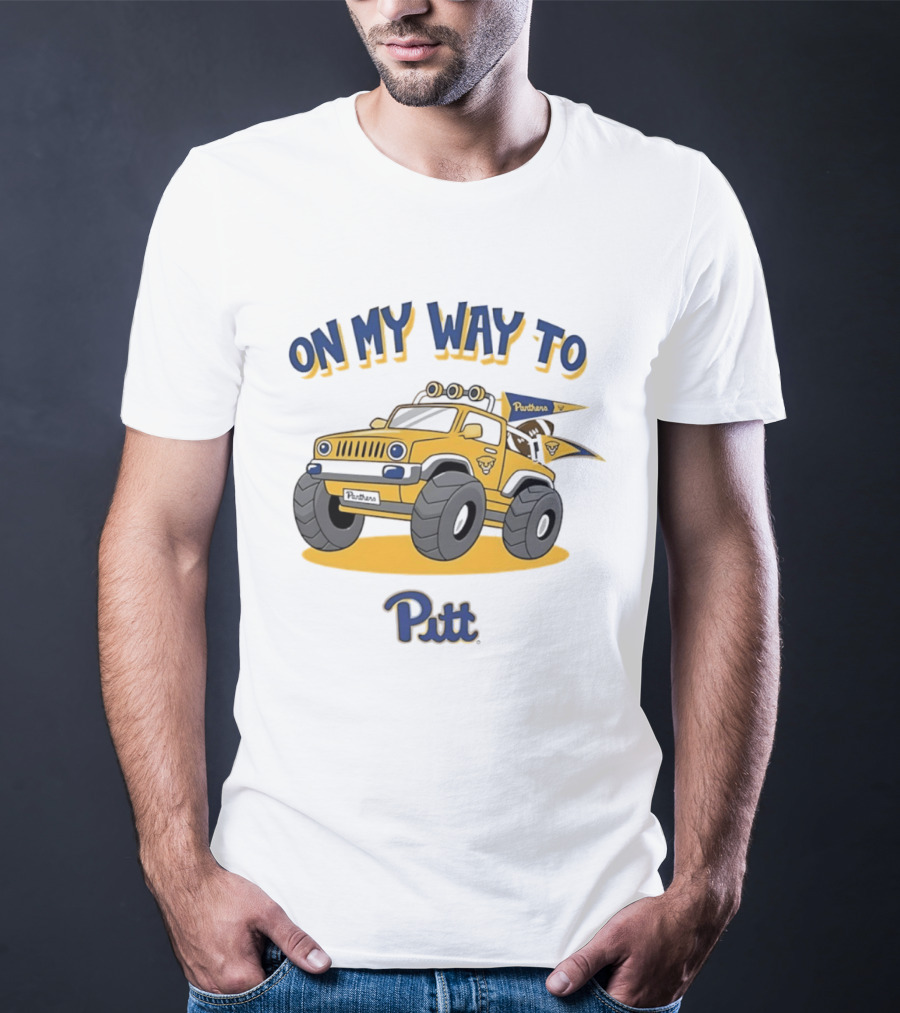 On My Way To Pitt Panthers Jeep With Flags And Tires T-Shirt