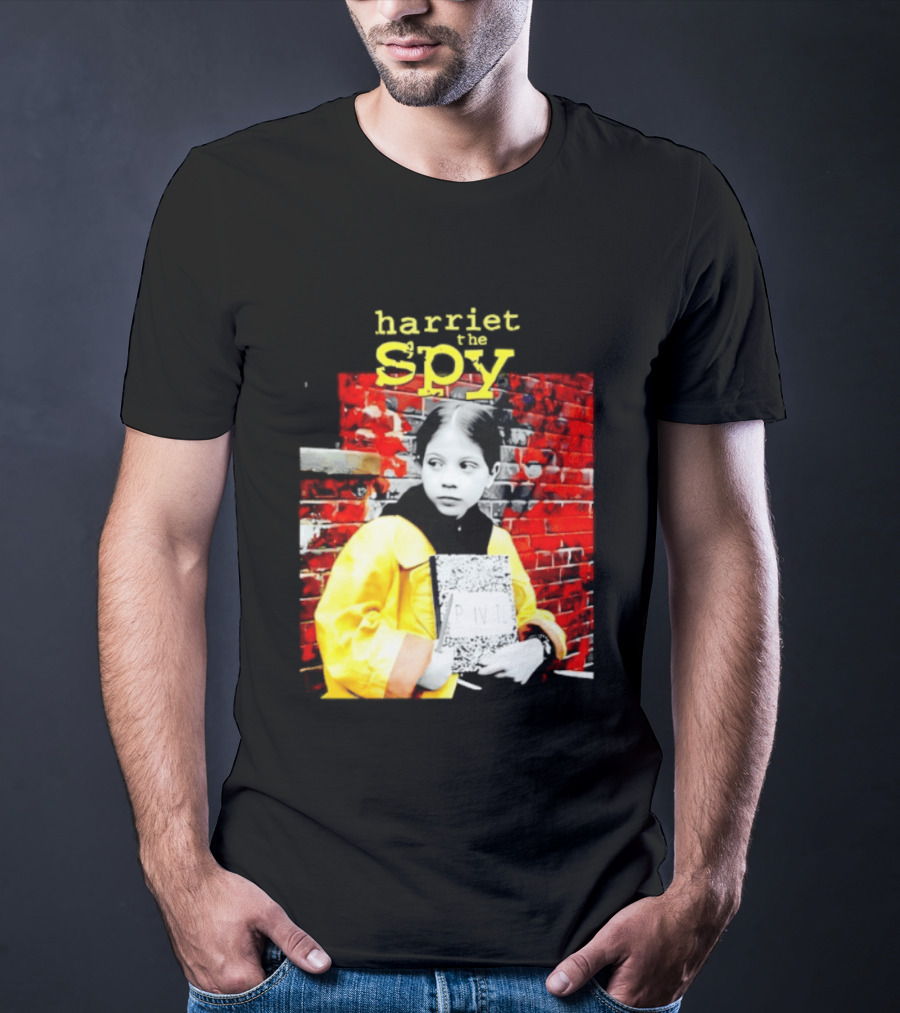 Harriet The Spy Michelle Trachtenberg Classic Yellow Raincoat Notepad T-Shirt