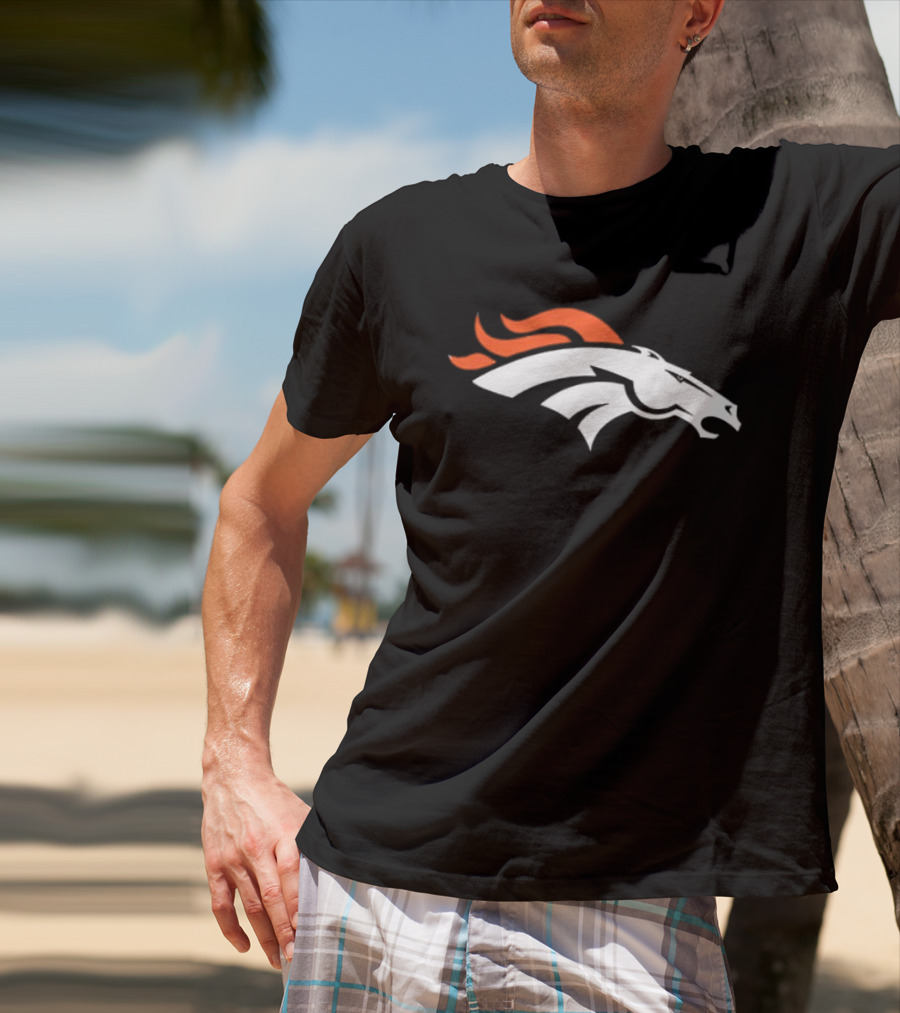 Denver Broncos Damn Right I Am A Broncos Now And Forever Signatures Two Sided T-Shirt