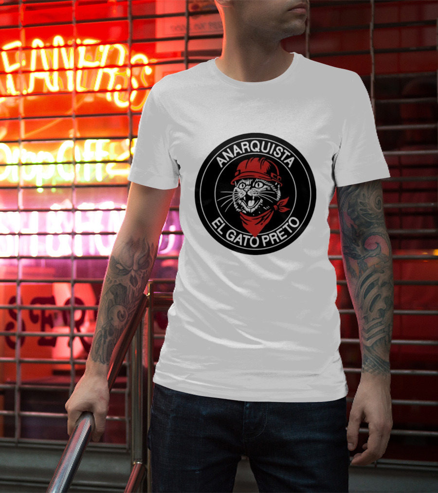 ANARQUISTA EL GATO PRETO Red Bandana Helmet Cat Meme T-Shirt