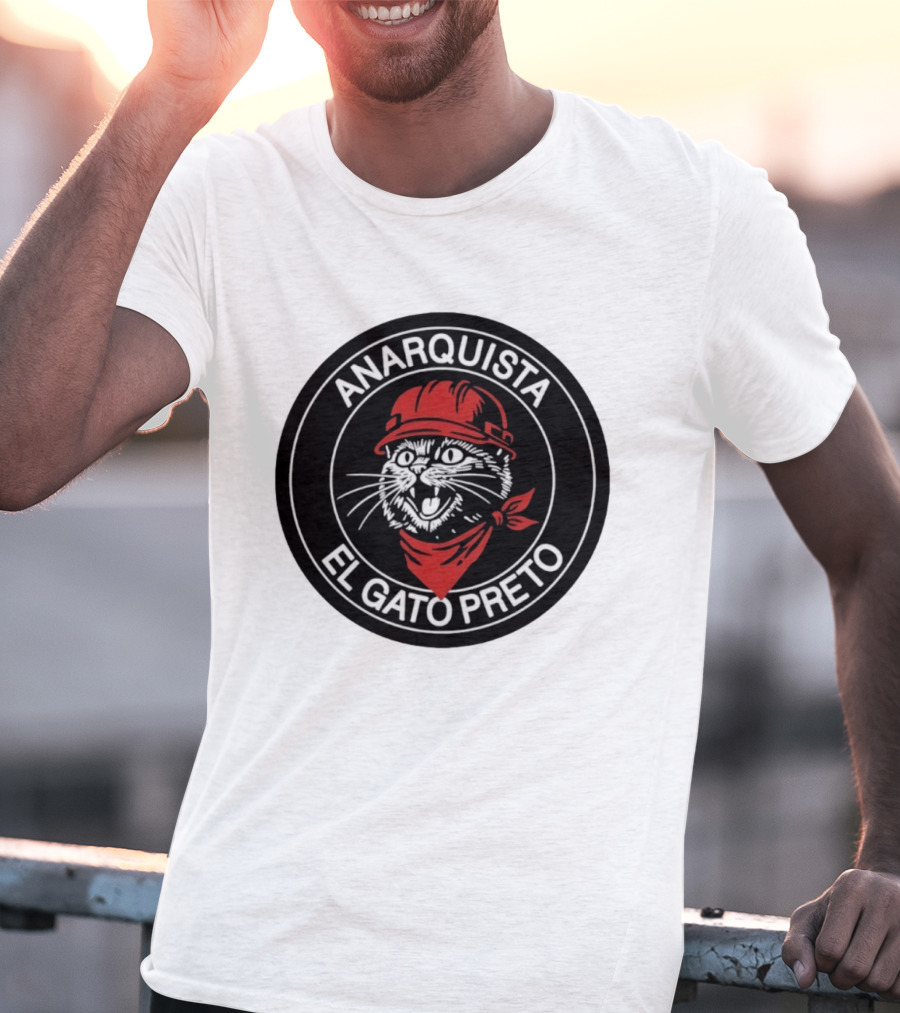 ANARQUISTA EL GATO PRETO Red Bandana Helmet Cat Meme T-Shirt