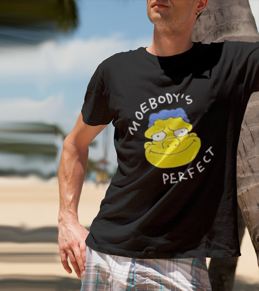 Moebody's Perfect Yellow Cartoon Face With Blue Hair Smirk T-Shirt