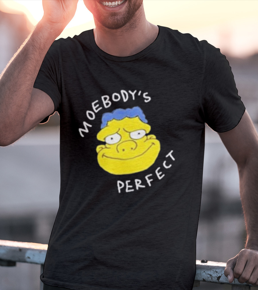 Moebody's Perfect Yellow Cartoon Face With Blue Hair Smirk T-Shirt