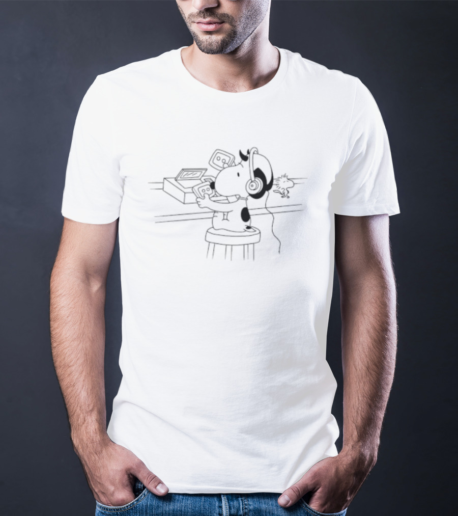 Snoopy And Woodstock Headphones Music Listening Scene T-Shirt