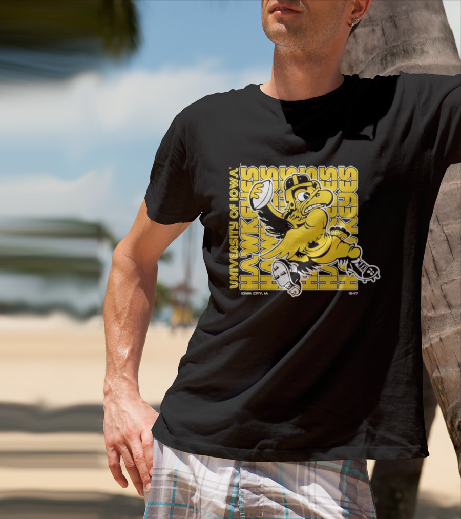 University Of Iowa Hawkeyes Mascot Iowa City Retro 1847 T-Shirt