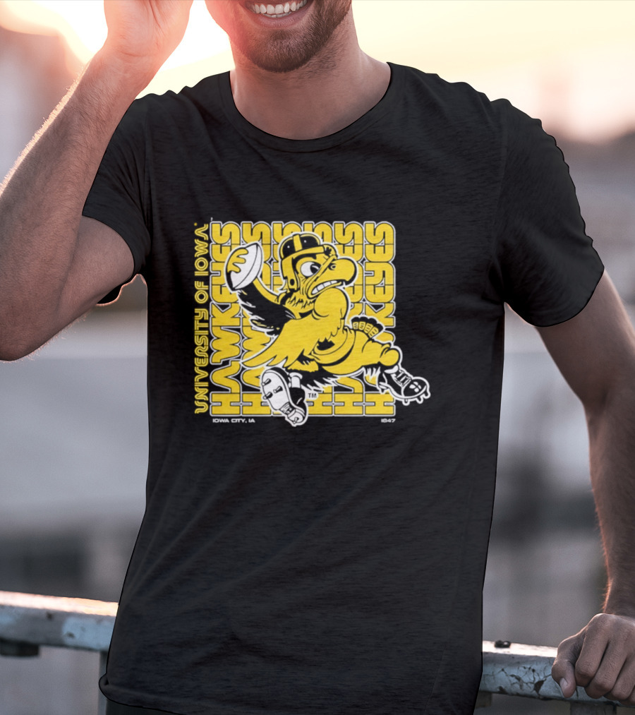 University Of Iowa Hawkeyes Mascot Iowa City Retro 1847 T-Shirt