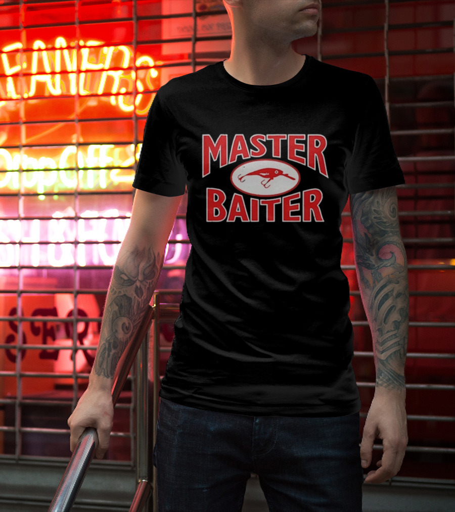 Master Baiter Fishing Lure Nostalgic Humor Décor T-Shirt