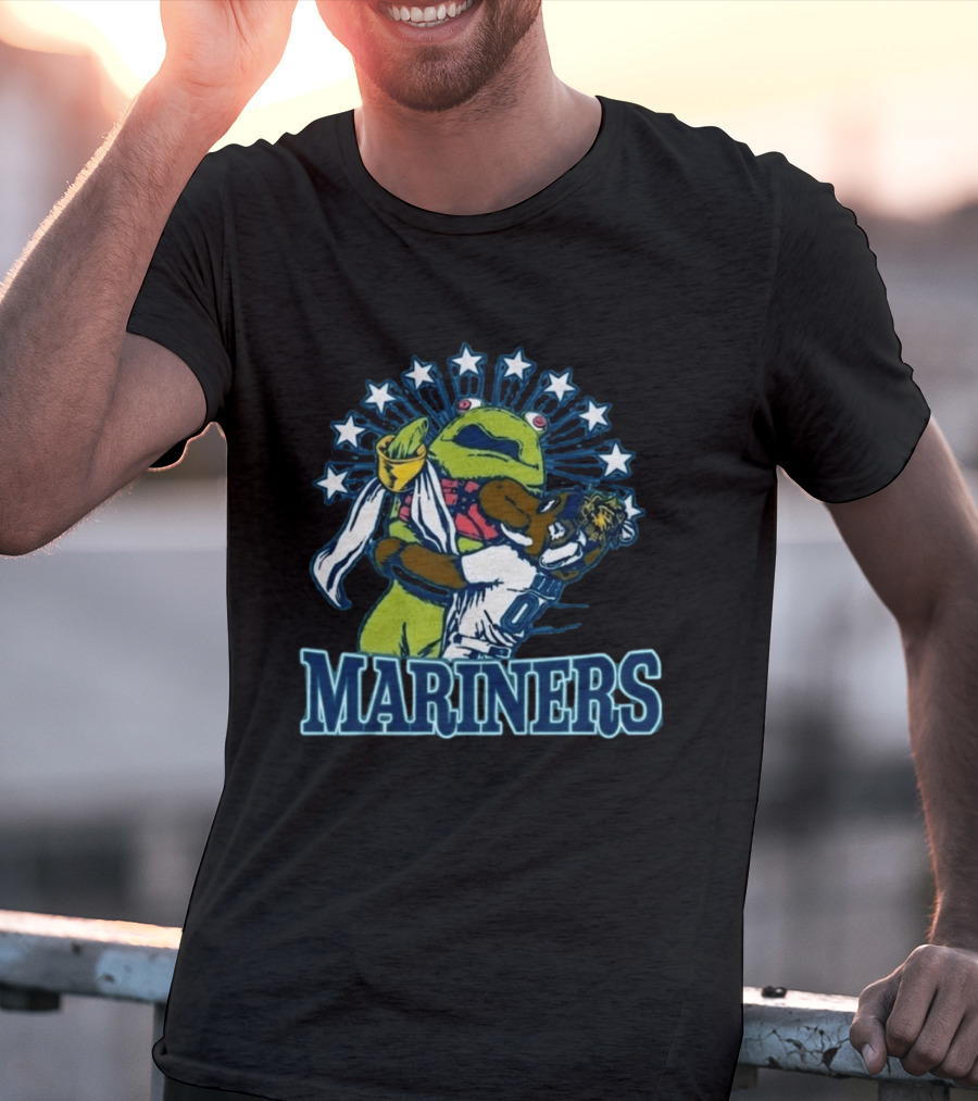 Mariner Moose Hugs Humpy Salmon With Mariners Stars T-Shirt