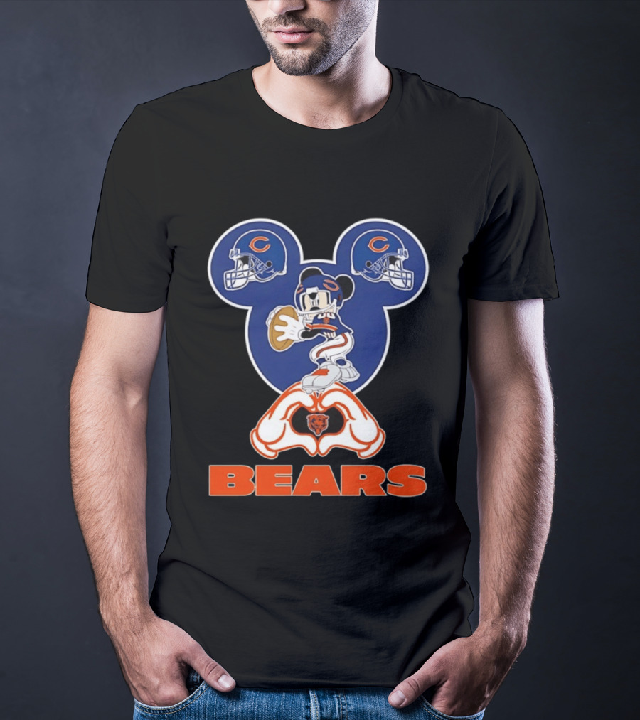 Mickey Mouse Chicago Bears Football Collaboration Bears T-Shirt