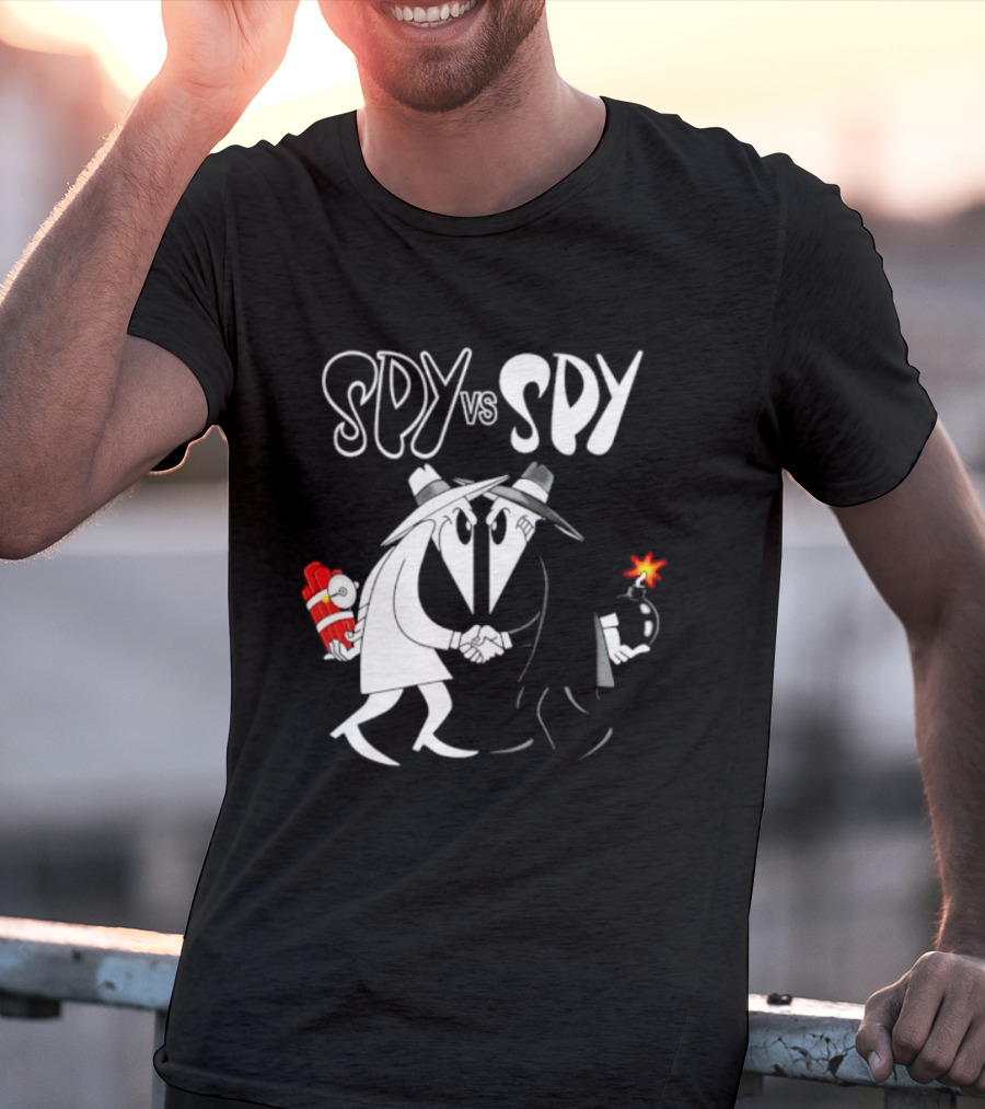 Spy Vs Spy Mad Magazine Comic Strip Cold War Classic Characters Showdown T-Shirt