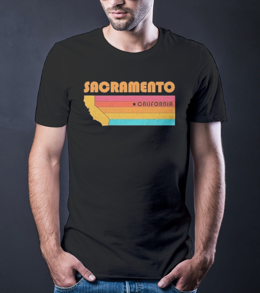Sacramento California Retro Map Souvenir T-Shirt