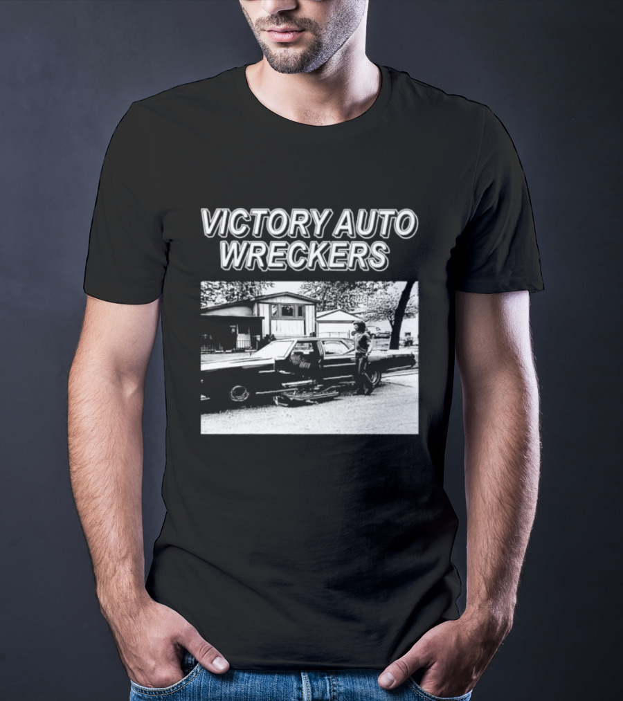Victory Auto Wreckers Classic Chicago TV Commercial Scene T-Shirt