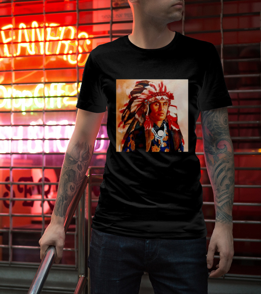Chief Kirk Native American Indigenous Headdress And Traditional Attire T-Shirt