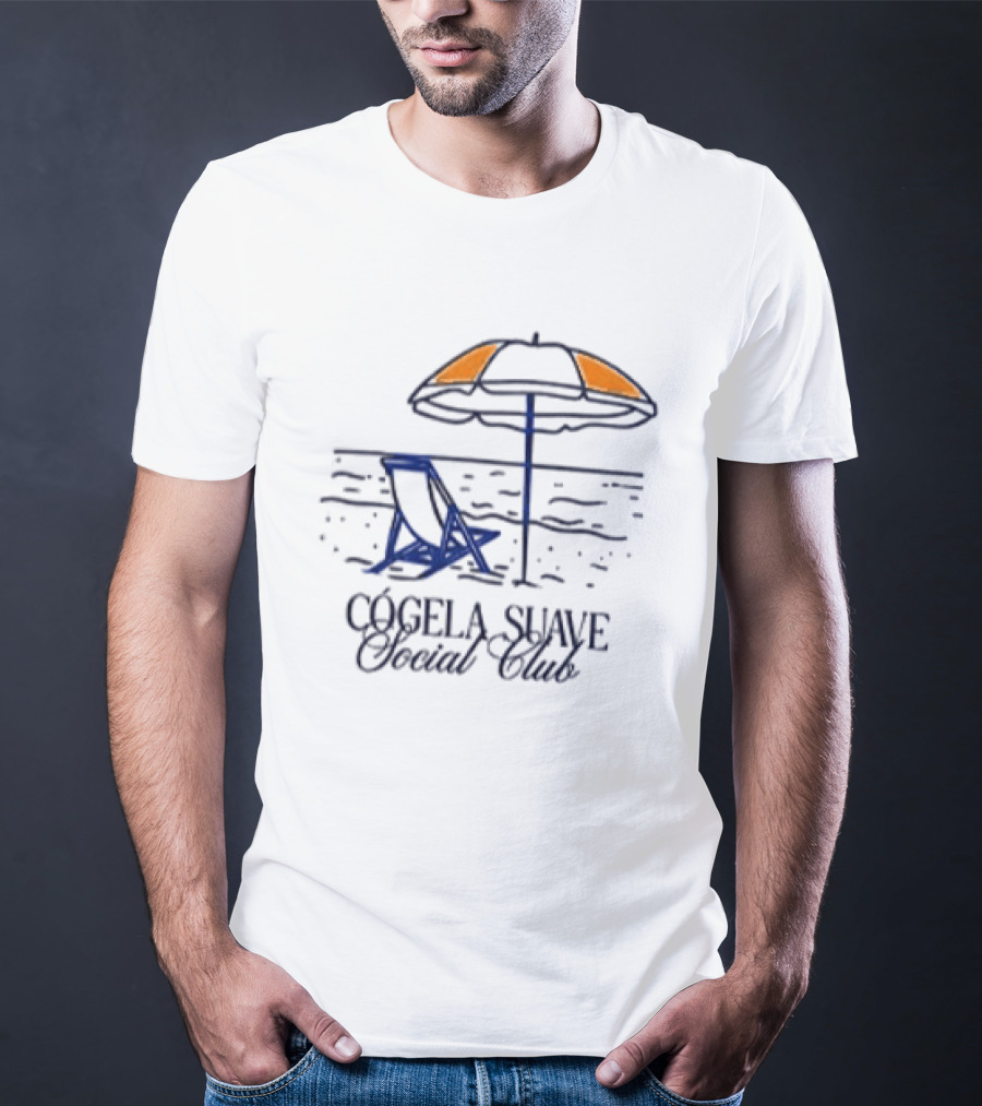CógeLa Suave Social Club Esto Es Un Ratico Mañana No Se Sabe Playa Y Sombrilla T-Shirt