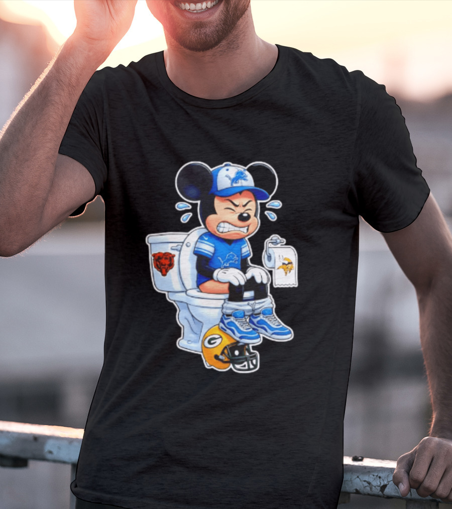 Detroit Lions Mickey Toilet Beating Bears Vikings Packers Football T-Shirt