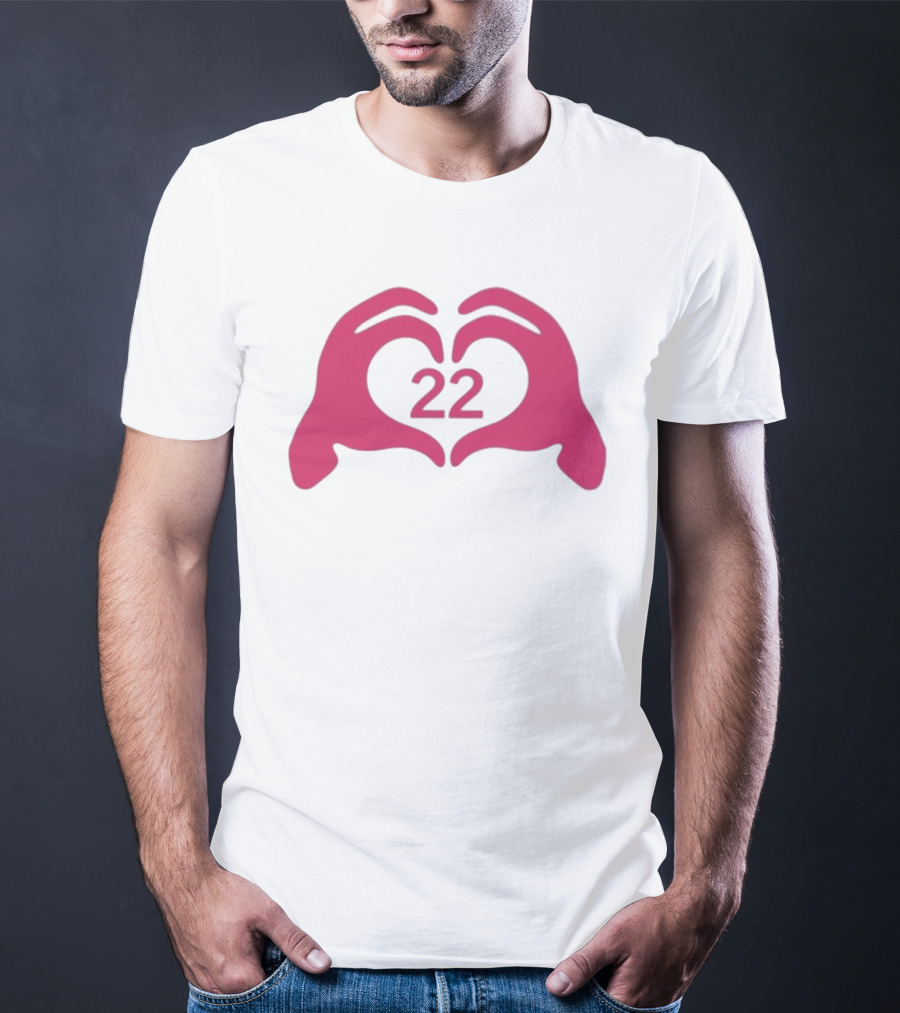 Feelin 22 Pink Heart Hands Gesture T-Shirt