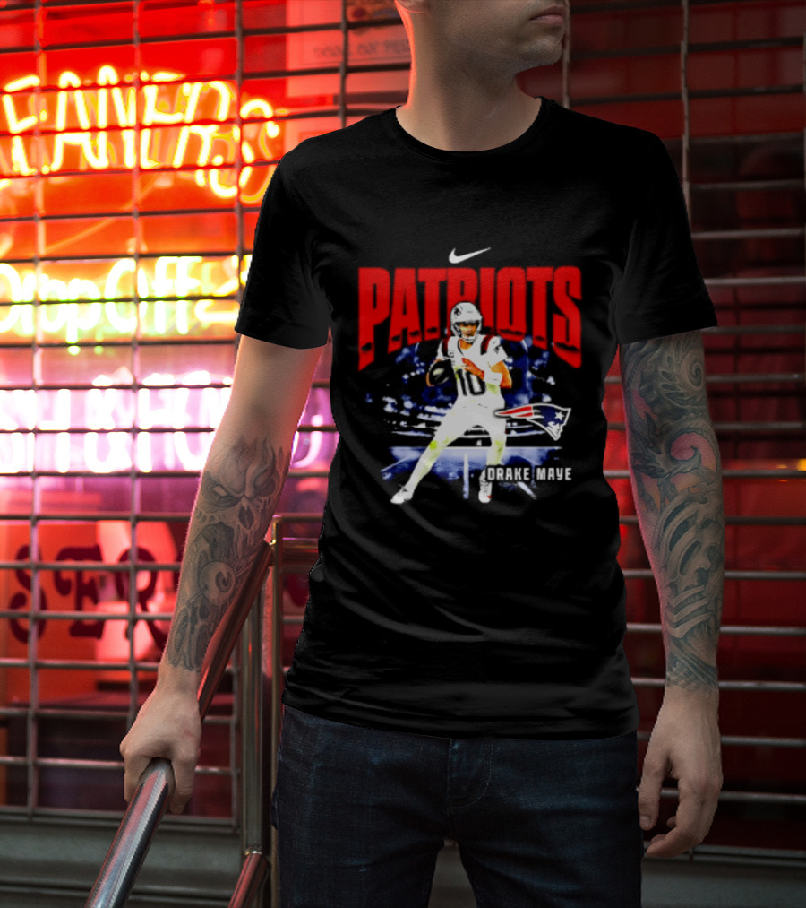 Nike Patriots Drake Maye Football Player Max90 T-Shirt